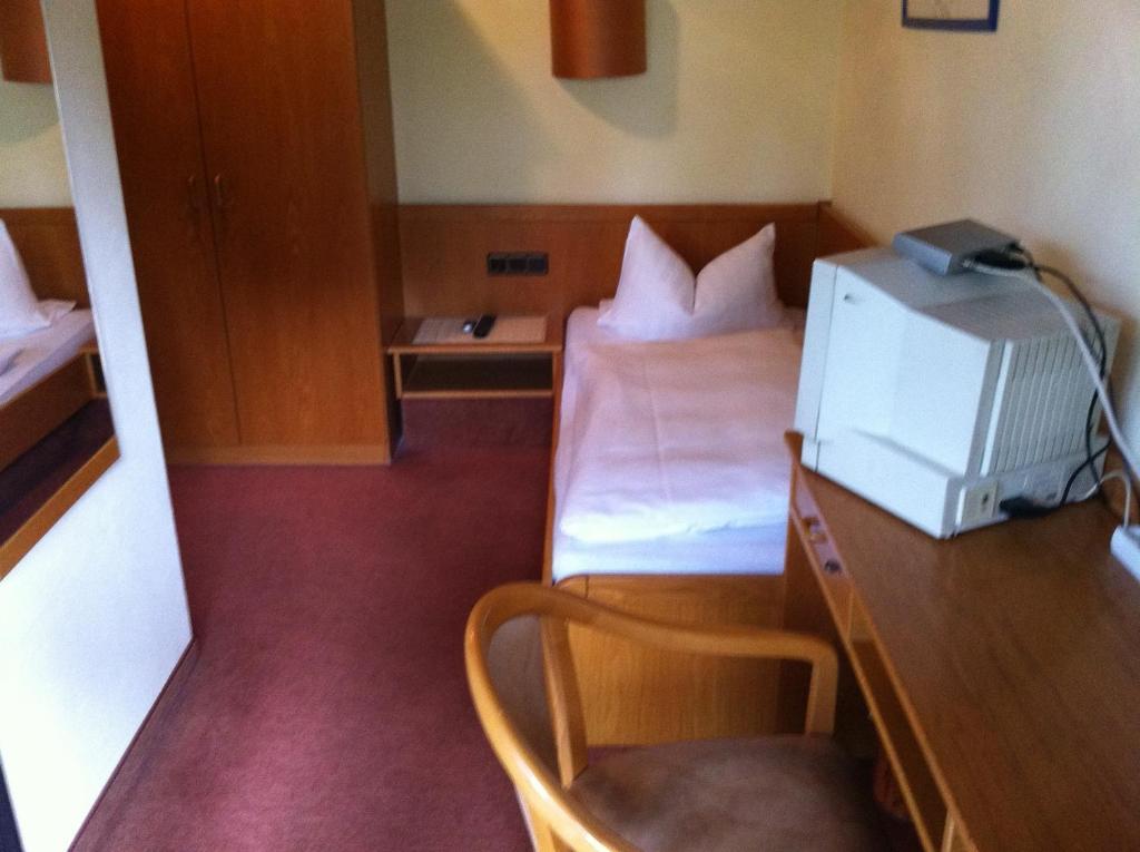 Hotel Bacchusstube Garni Goldbach  Quarto foto