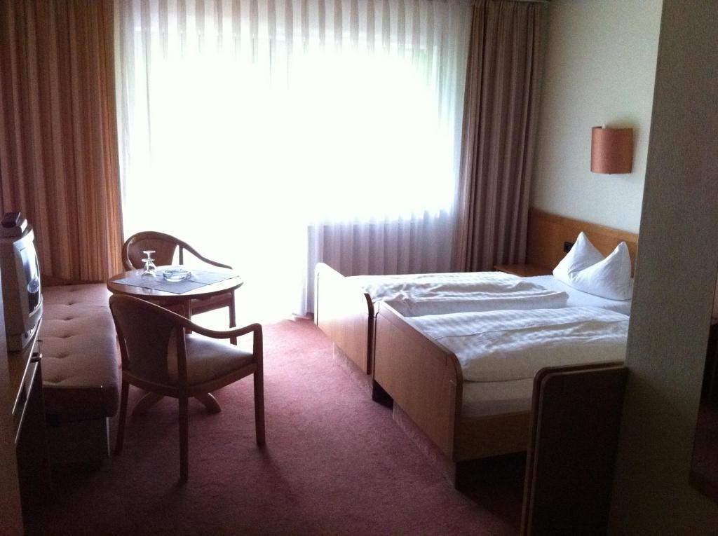 Hotel Bacchusstube Garni Goldbach  Quarto foto