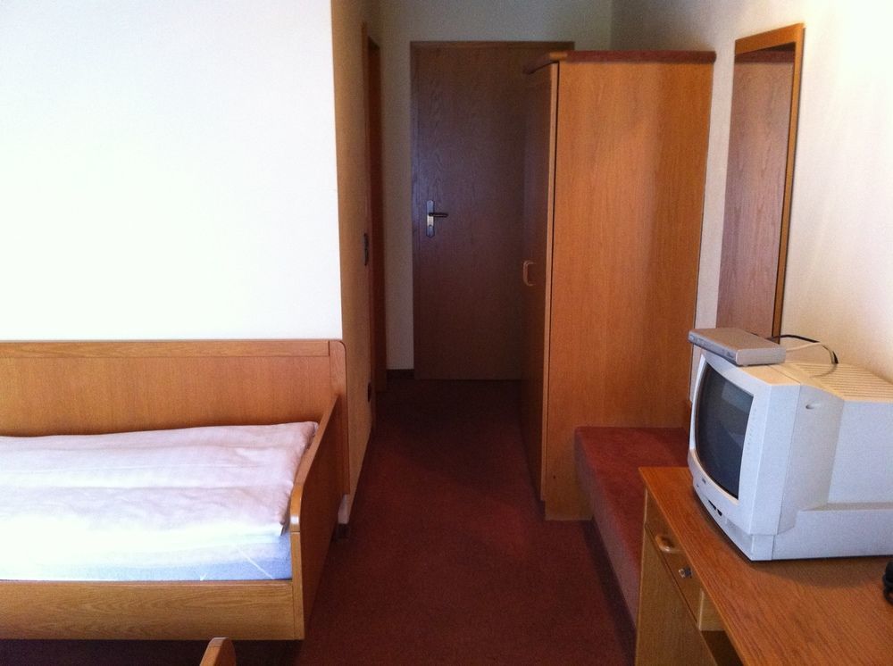Hotel Bacchusstube Garni Goldbach  Exterior foto
